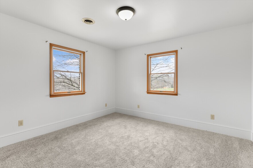 More Photos Of 140 Shartlesville Rd, Bernville Warehouse For Sale