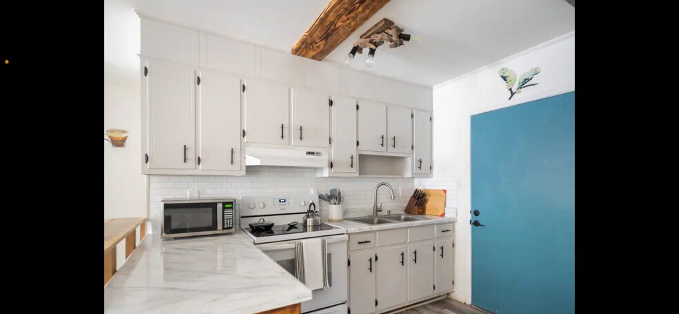 More Photos Of 2001 N 61st Ave, Pensacola Apartments For Sale