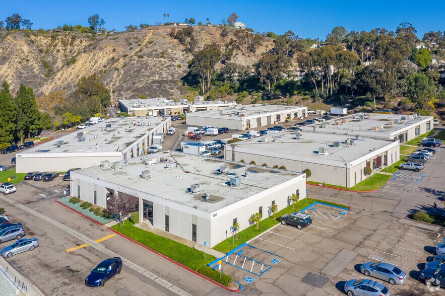 More Photos Of 4901 Morena Blvd, San Diego Light Distribution For Lease