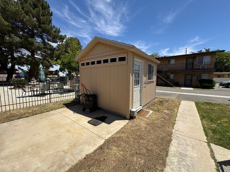 More Photos Of 518-524 E Avenue Q-12, Palmdale Apartments For Sale