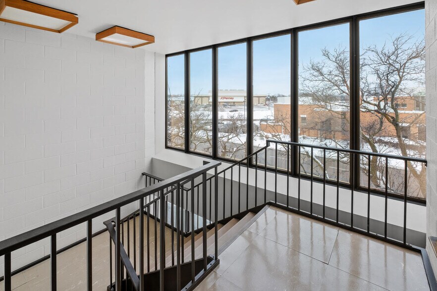More Photos Of 2627 E Beltline Ave SE, Grand Rapids Medical For Lease