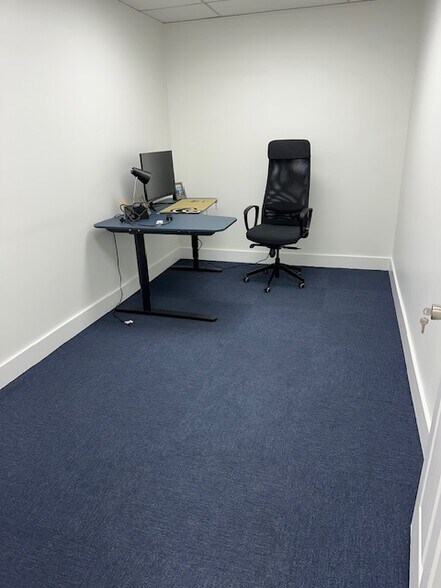 More Photos Of 1301 Penman Rd, Jacksonville Beach Loft Creative Space For Lease