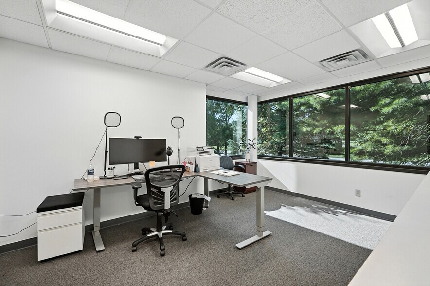 More Photos Of 5636 Bridgetown Rd, Cincinnati Medical For Sale