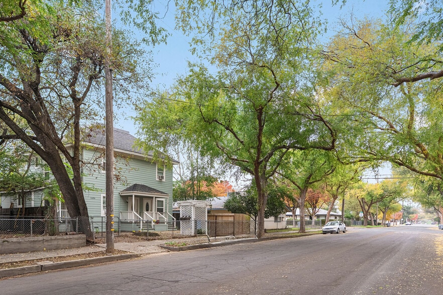 More Photos Of 1636 Pine St, Oroville Apartments For Sale