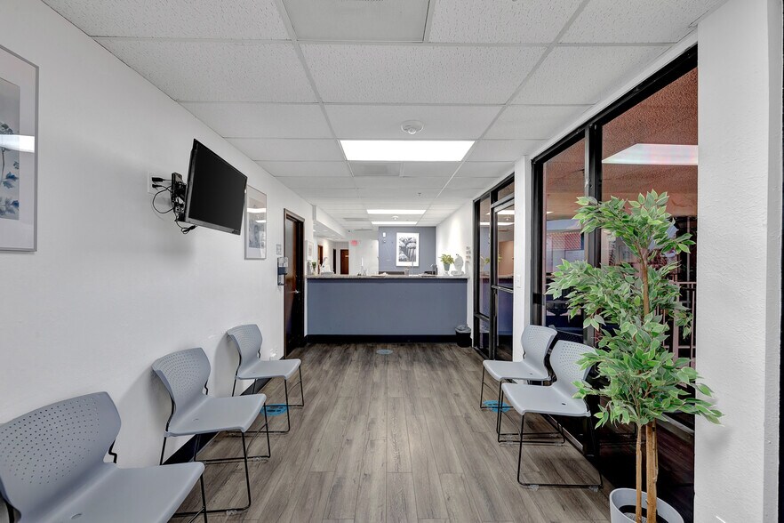 More Photos Of 5701 W Charleston Blvd, Las Vegas Medical For Sale