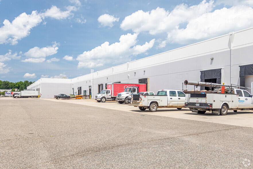 Primary Photo Of 5200-5210 Anthony Rd, Sandston Distribution For Lease