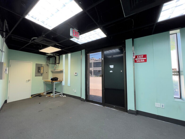 More Photos Of 3400 NE 2nd Ave, Miami Restaurant For Sale