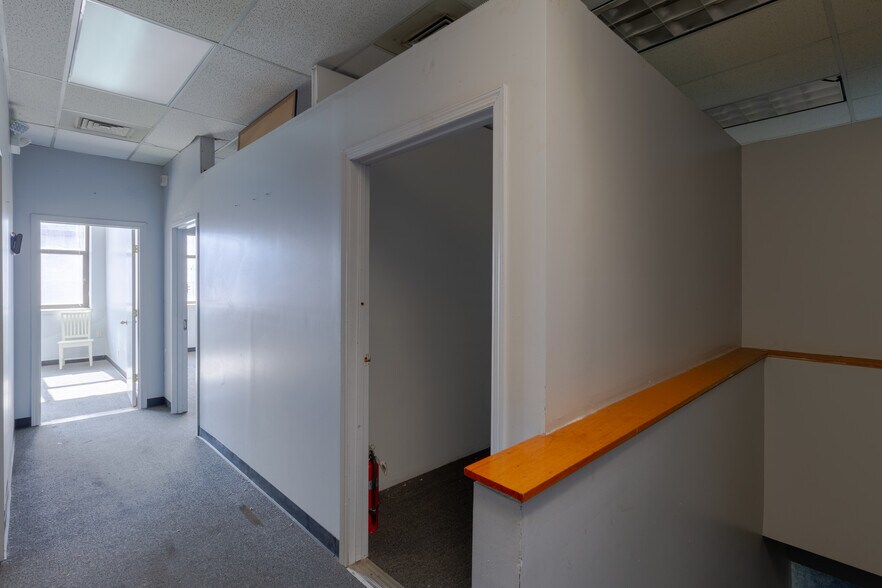 More Photos Of 22-26 4th Ave, Brooklyn Storefront Retail Office For Lease