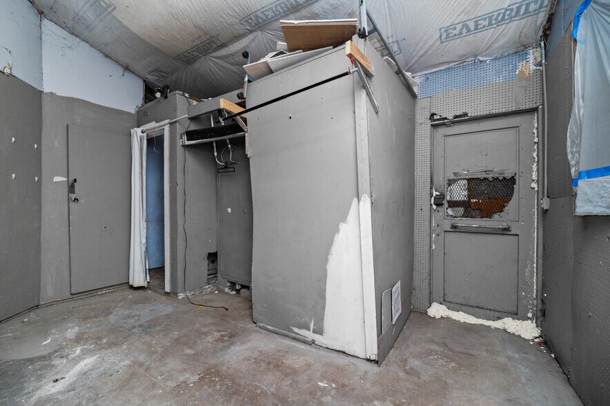 More Photos Of 2423 Palo Alto Rd, San Antonio Convenience Store For Sale