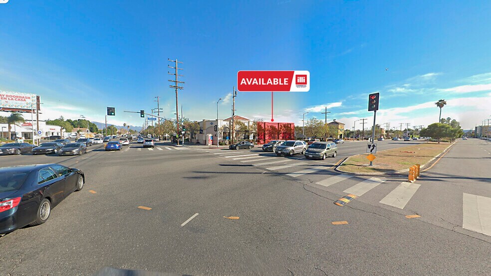 More Photos Of 15350 Nordhoff St, North Hills Storefront For Lease