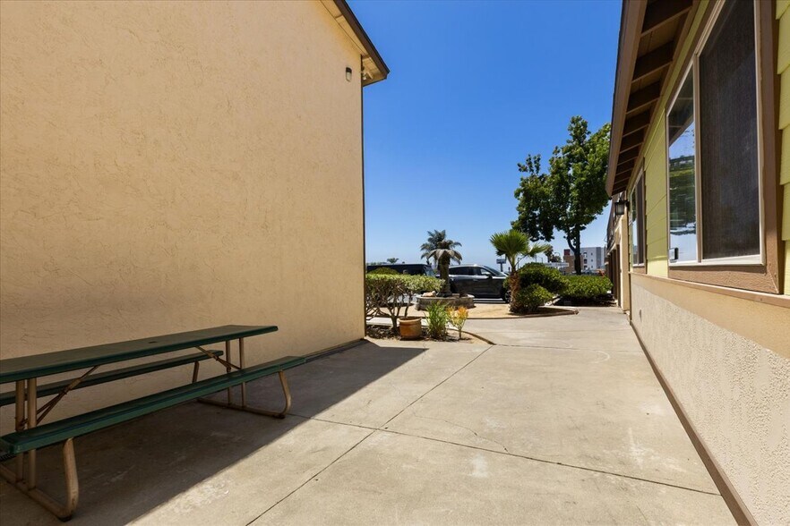 More Photos Of 4250 Beyer Blvd, San Ysidro Apartments For Sale