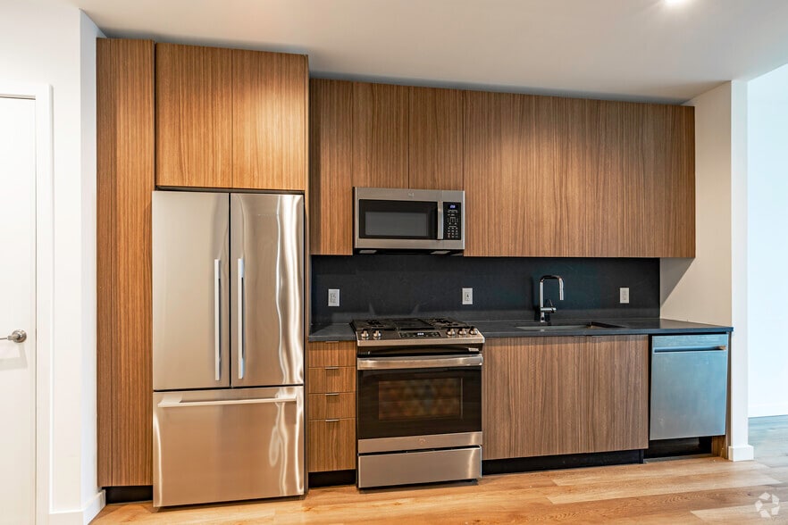 More Photos Of 55 Clinton Pl, New Rochelle Apartments For Lease