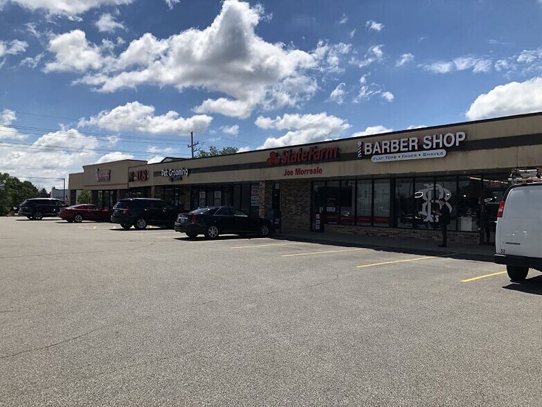 More Photos Of 640-674 Meacham Rd, Elk Grove Village Unknown For Lease