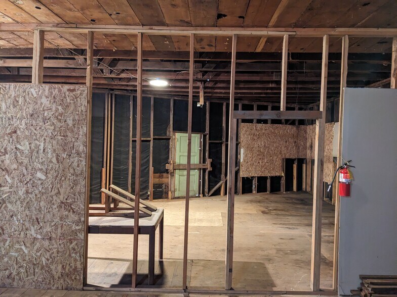 More Photos Of 121452 State Hwy 101, Orick Office For Sale