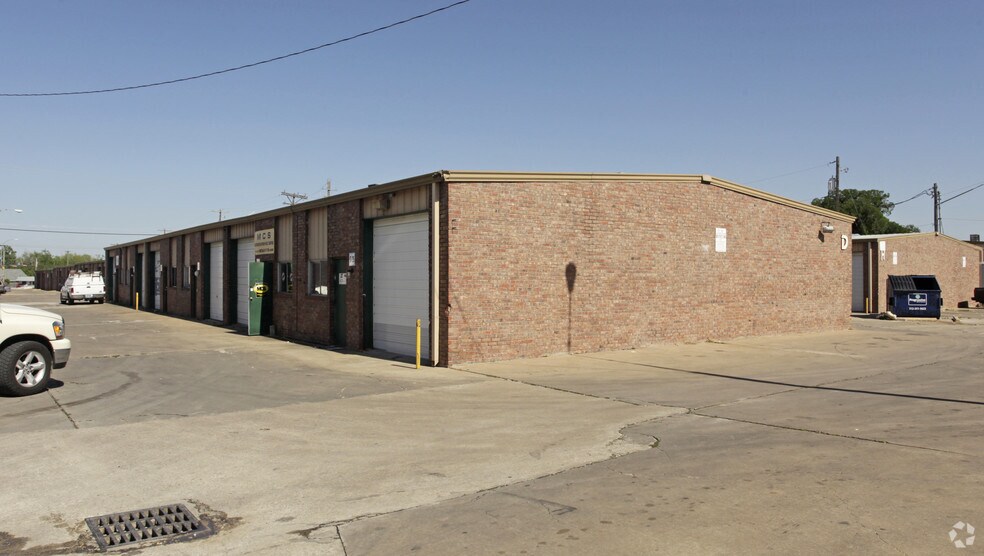 More Photos Of 13200 Pond Springs Rd, Austin Unknown For Lease