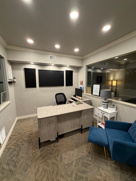 More Photos Of 4645 Tinker Diagonal, Oklahoma City Loft Creative Space For Lease