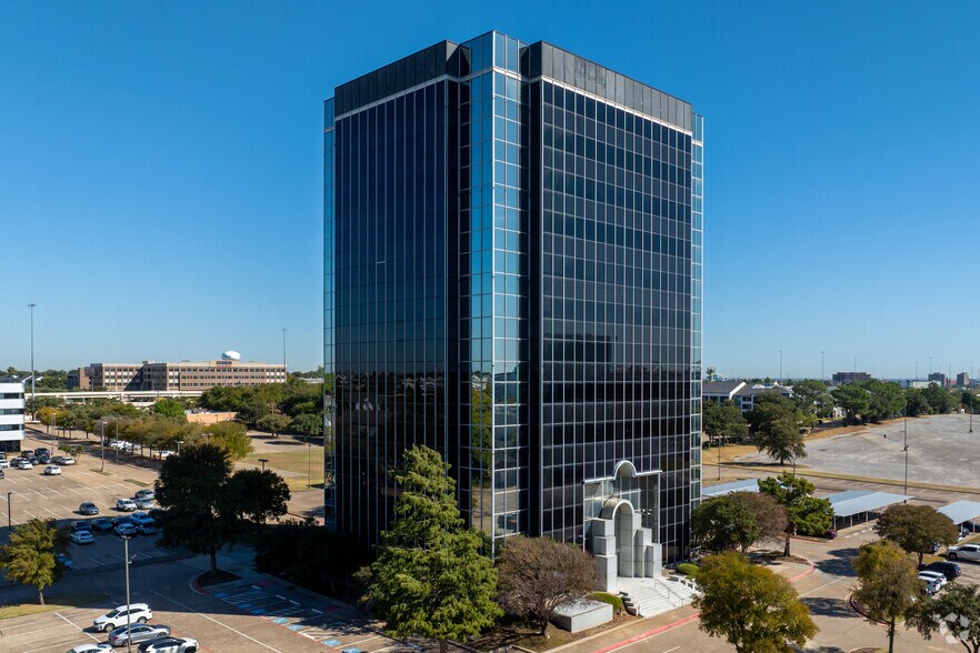 More Photos Of 1250 E Copeland Rd, Arlington Office For Lease