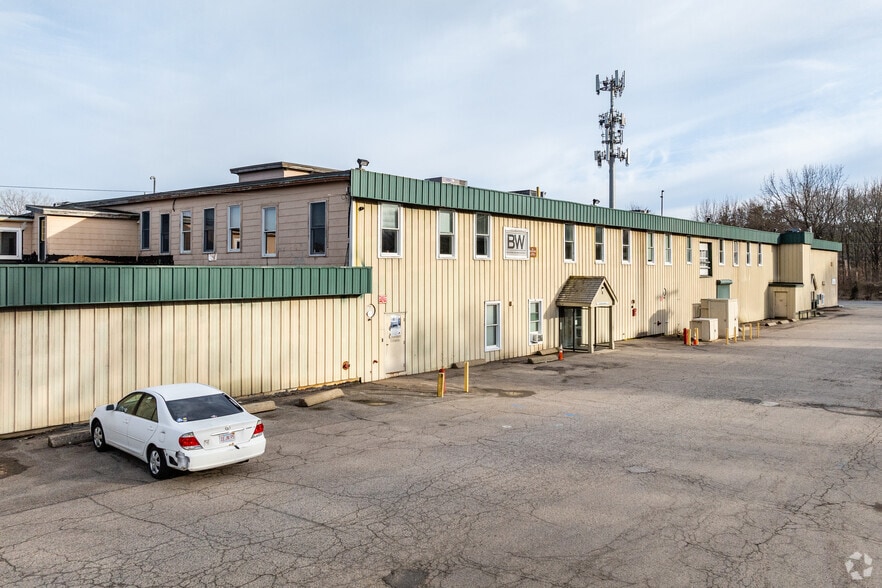 More Photos Of 59 Davis Ave, Norwood Manufacturing For Lease