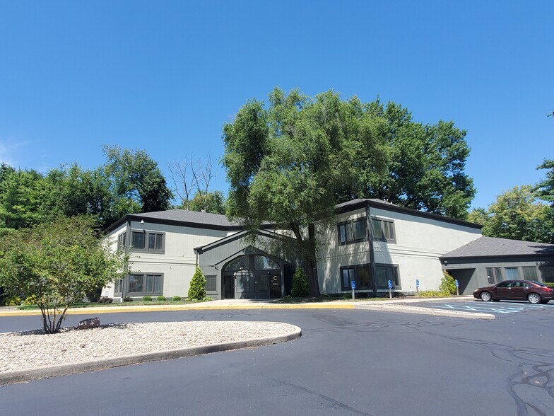 Primary Photo Of 5214-5226 S East St, Indianapolis Unknown For Lease