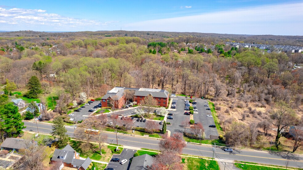 More Photos Of 11 Tindall Rd, Middletown Office For Sale