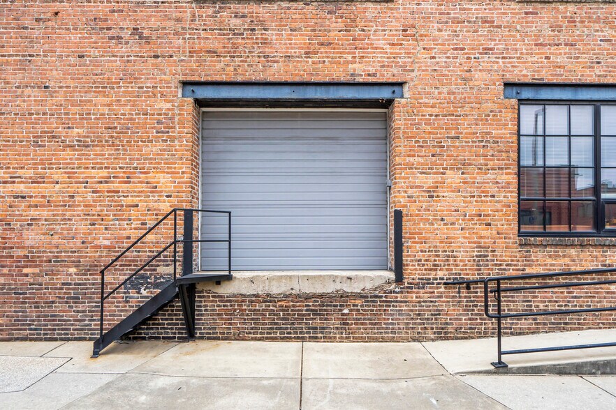 More Photos Of 1434 Fleet St, Baltimore Showroom For Lease