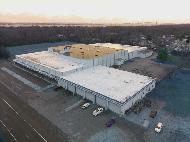 More Photos Of 88 Industrial Park Rd, Pennsville Manufacturing For Sale