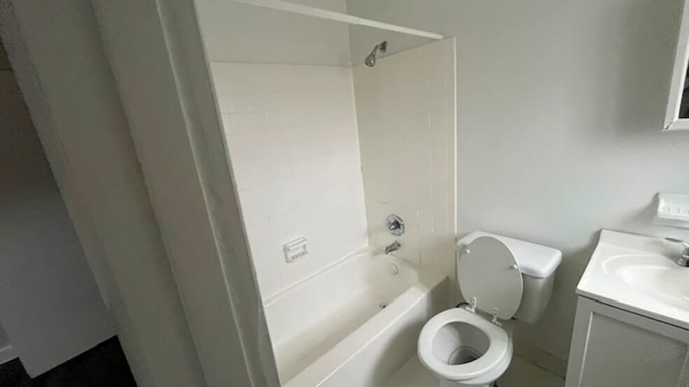 More Photos Of 2109 Harrison Ave, Cincinnati Apartments For Sale