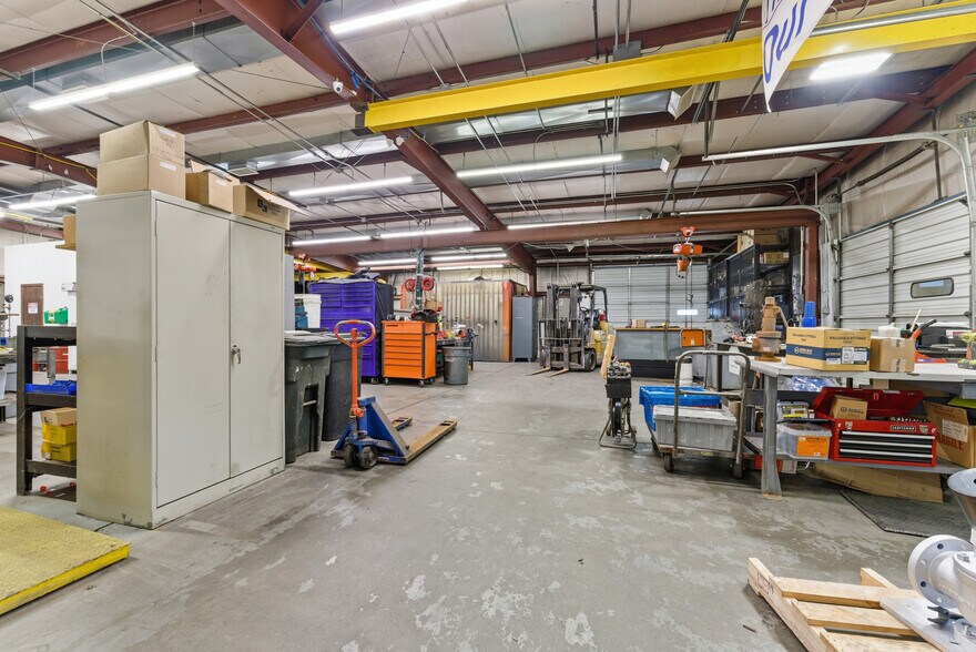 More Photos Of 34 Elise St, Westfield Industrial For Sale