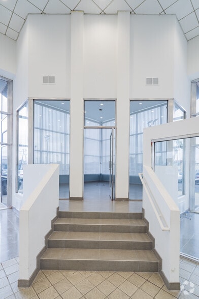 More Photos Of 8559 Artesia Blvd, Bellflower Auto Dealership For Sale