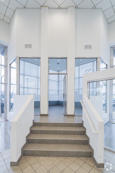 More Photos Of 8559 Artesia Blvd, Bellflower Auto Dealership For Sale