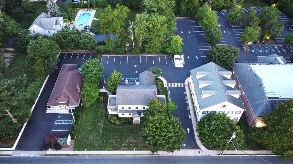 More Photos Of 848 Broad St, Shrewsbury Office Residential For Sale