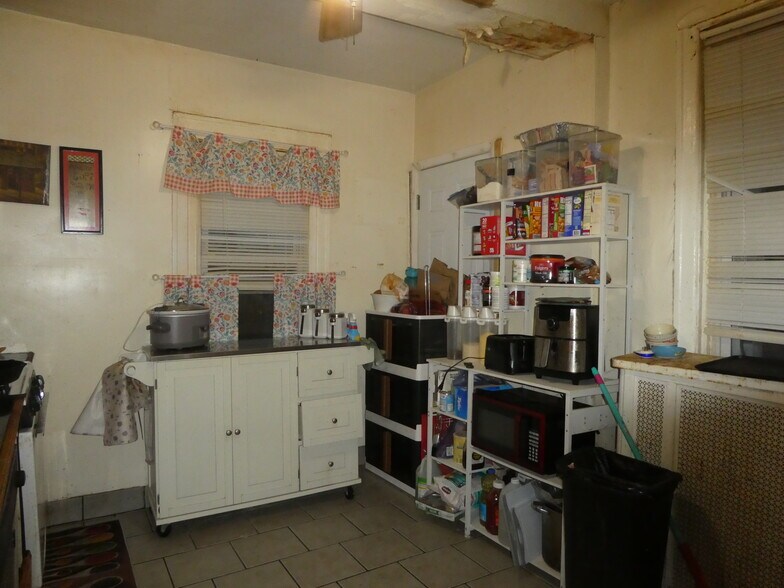 More Photos Of , Philadelphia Unknown For Sale