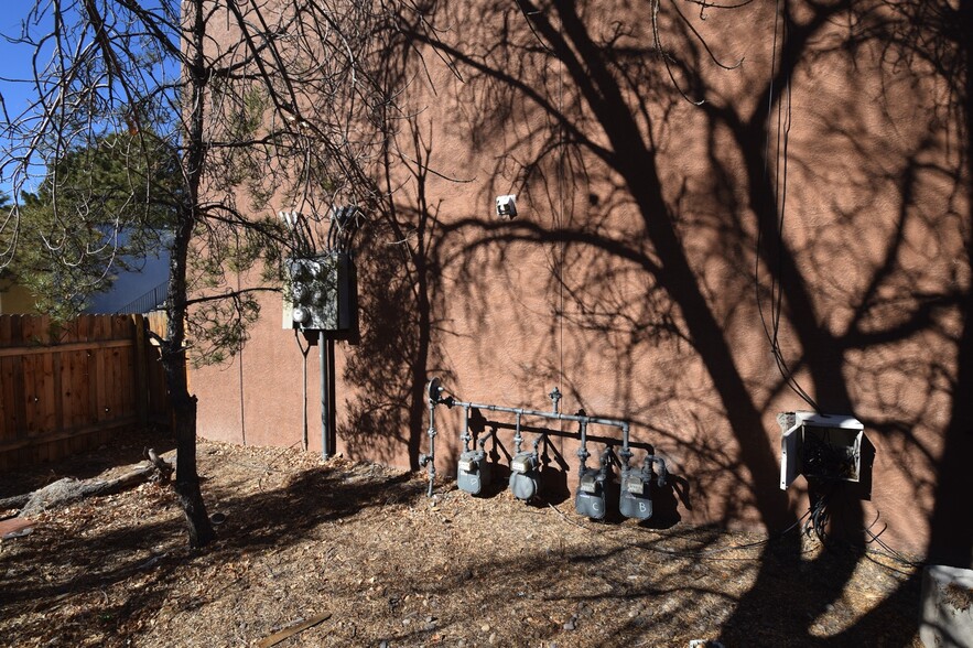 More Photos Of 2810 Vail Ave SE, Albuquerque Apartments For Sale