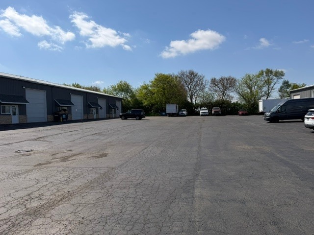 More Photos Of 14611 W Edison Dr, New Lenox Warehouse For Lease