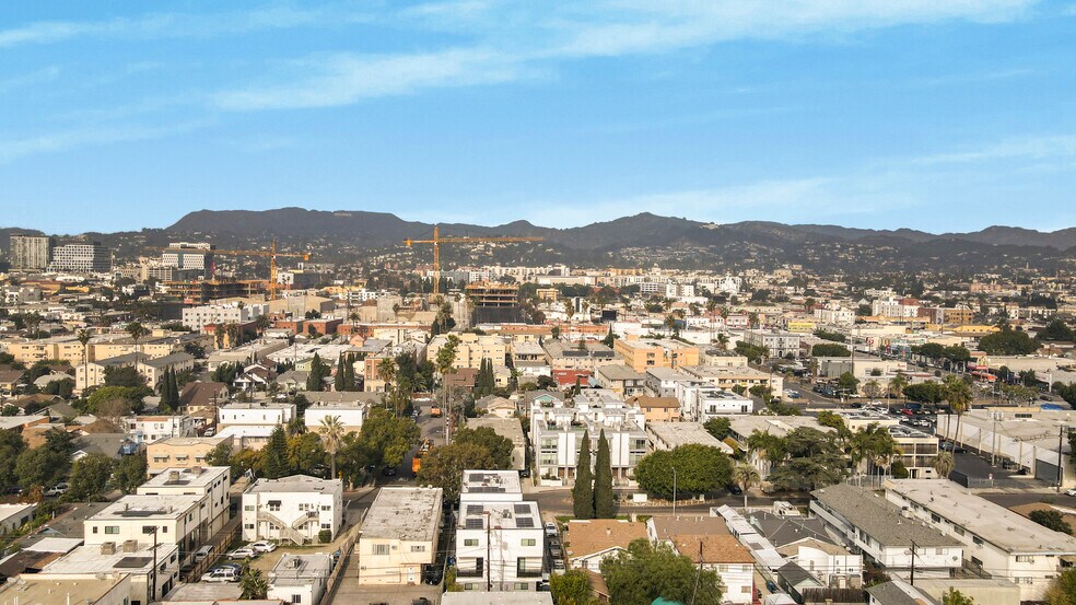 More Photos Of 5456 Barton Ave, Los Angeles Apartments For Sale