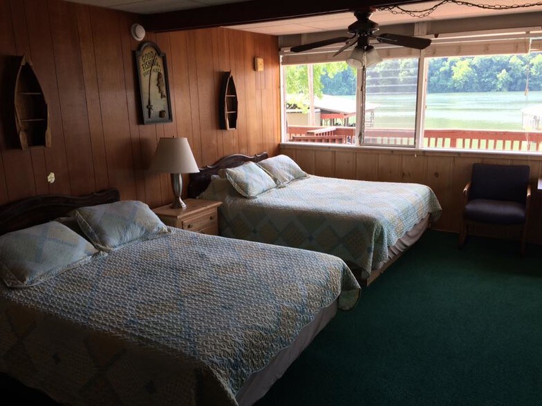 More Photos Of 103 Beach Blvd, Rockaway Beach Hotel For Sale