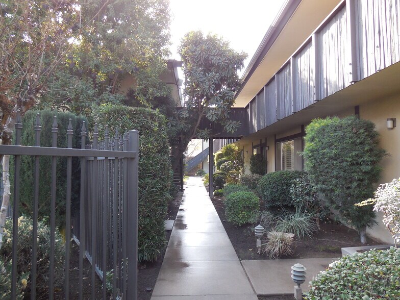More Photos Of 5105 N Roosevelt Ave, Fresno Apartments For Sale