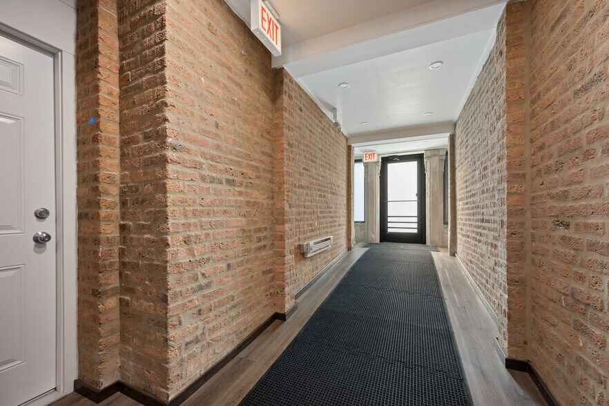 More Photos Of 1710 W Lunt Ave, Chicago Apartments For Sale