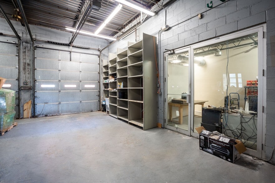 More Photos Of 22 Quincy Ave, Braintree Freestanding For Lease