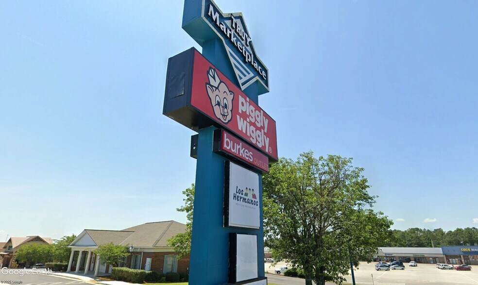 More Photos Of 1235-1267 Highway 231 S, Troy Storefront For Lease