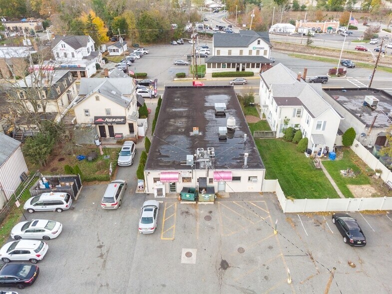 More Photos Of 390 Ramapo Valley Rd, Oakland Freestanding For Lease