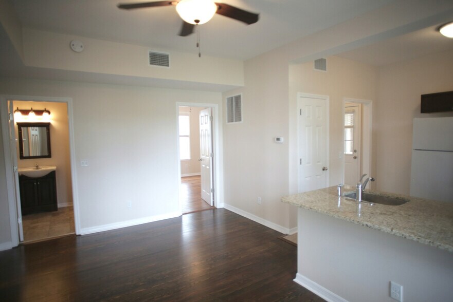 More Photos Of 78 Riberia St, Saint Augustine Specialty For Sale
