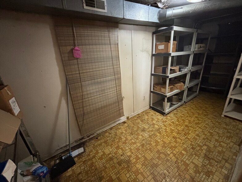 More Photos Of 180 Wooster Rd N, Barberton Restaurant For Sale