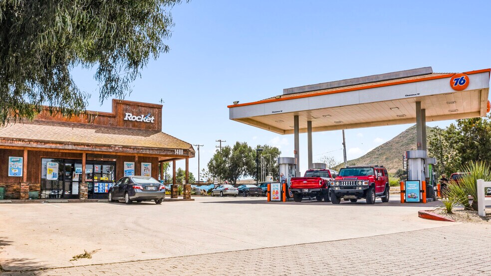 More Photos Of 1488 6th St, Norco Service Station For Sale