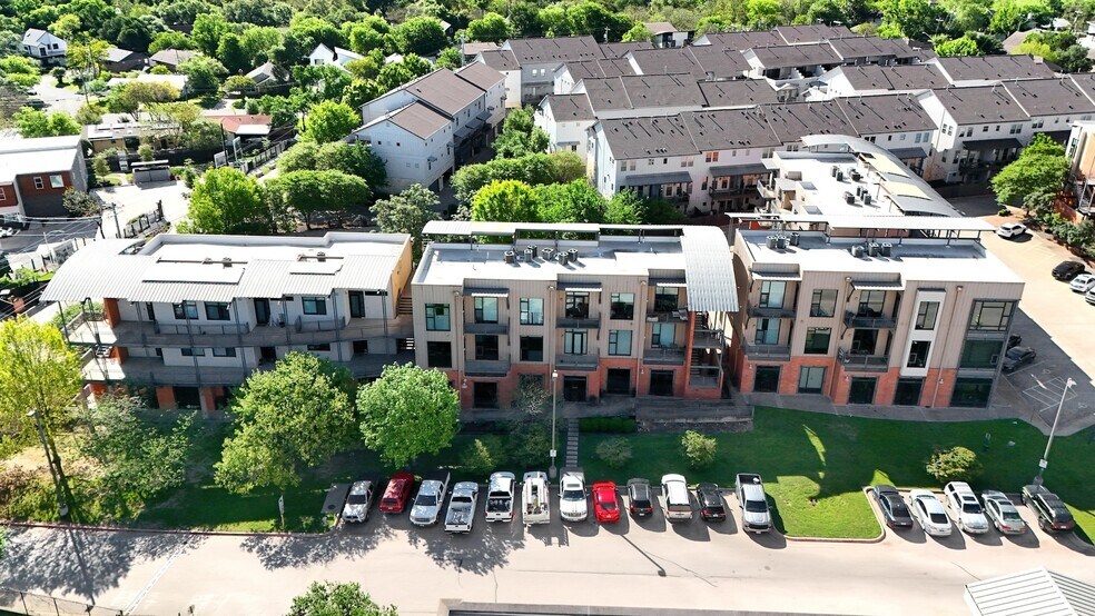 More Photos Of 2525 S Lamar Blvd, Austin Office For Lease