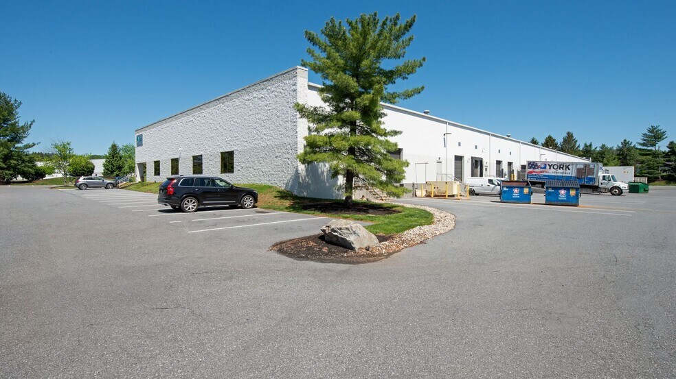More Photos Of 6520 Stonegate Dr, Allentown Unknown For Lease