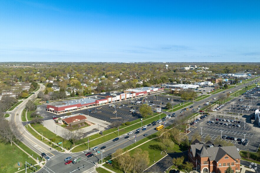 More Photos Of 1195 S Milwaukee Ave, Libertyville Restaurant For Lease