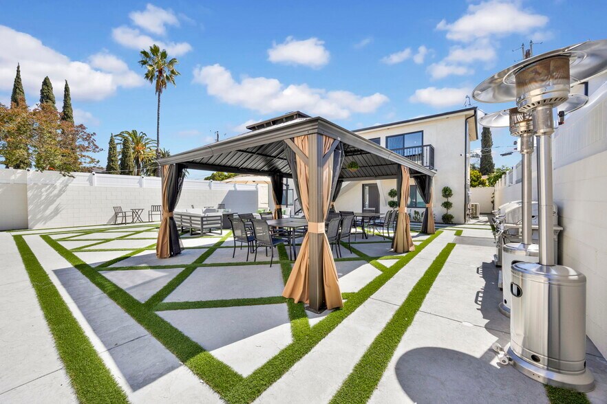 More Photos Of 7410 Denny Ave, Sun Valley Healthcare For Sale