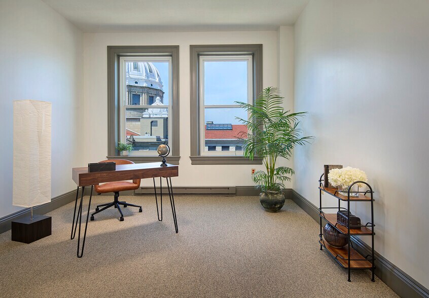 More Photos Of 6 S Main St, Washington Office For Lease