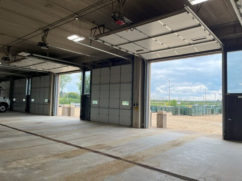 More Photos Of 4300 W 220th St, Farmington Light Distribution For Sale